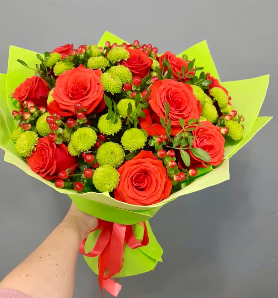 Букет цветов из: Хризантемы и Розы в Токарёвке