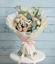Букет цветов из:  Розы и Лизиантусы в Токарёвке