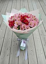 Букет цветов из:  Альстромерии в Токарёвке