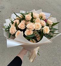Букет Кремовые розы Латте в Токарёвке