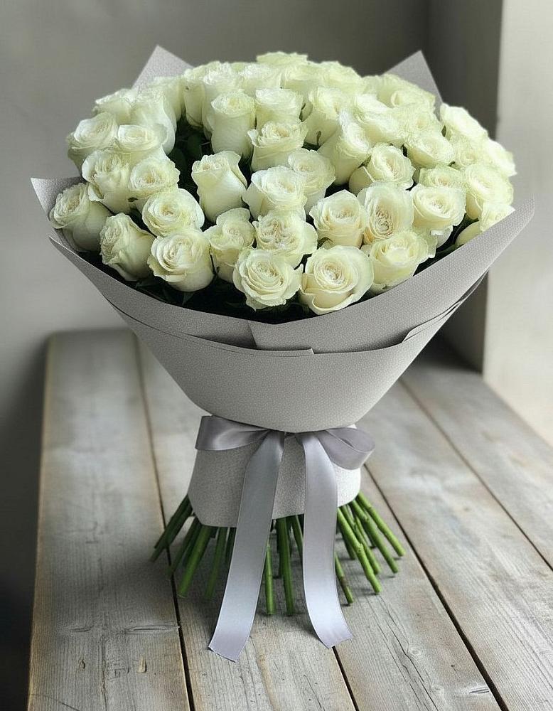 Букет 35 Белых роз в Токарёвке