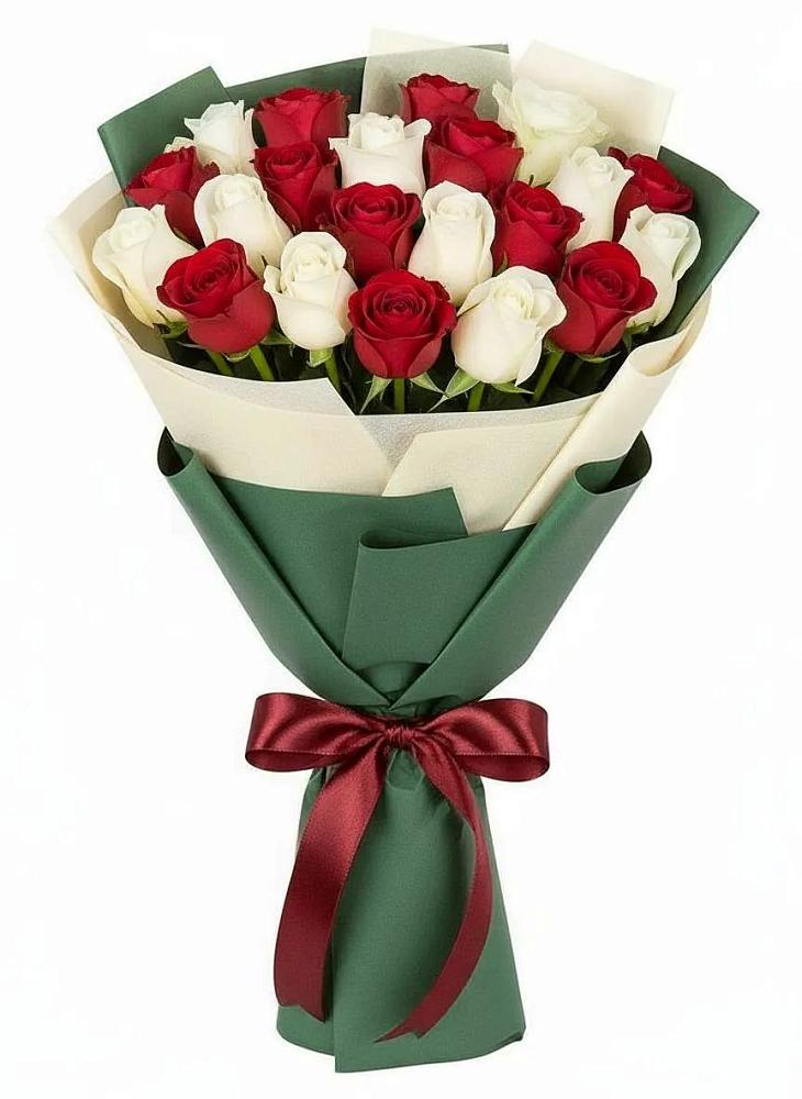 Букет Микс из красных и белых роз в Токарёвке