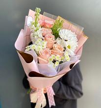 Букет цветов из:  Хризантемы и Розы в Токарёвке