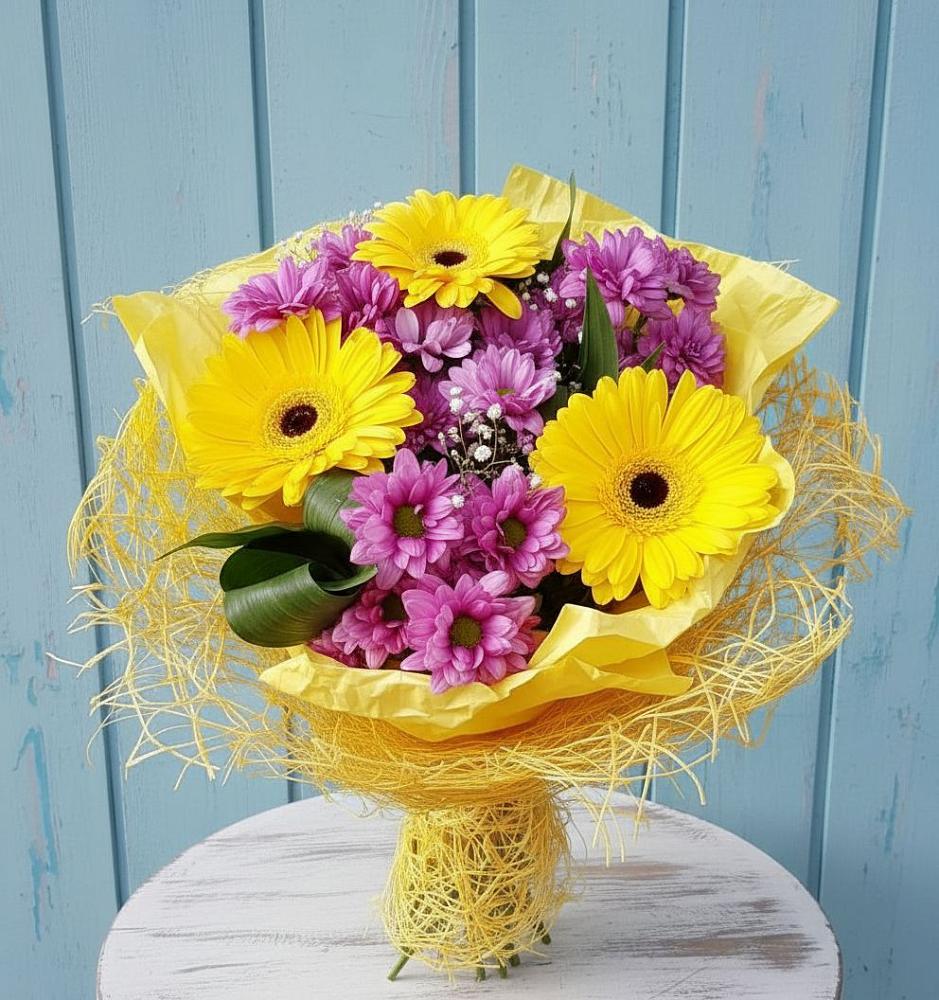 Букет цветов из: Хризантемы и Герберы в Токарёвке