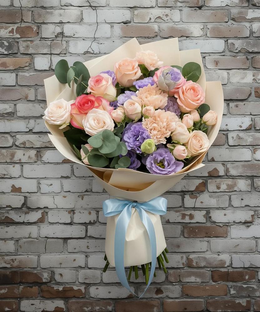 Букет цветов из: Розы, Лизиантусы и Гвоздики в Токарёвке