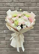 Букет цветов из:  Гвоздики, Розы, Лизиантусы и Хризантемы в Токарёвке