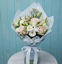 Букет цветов из:  Розы и Лизиантусы в Токарёвке
