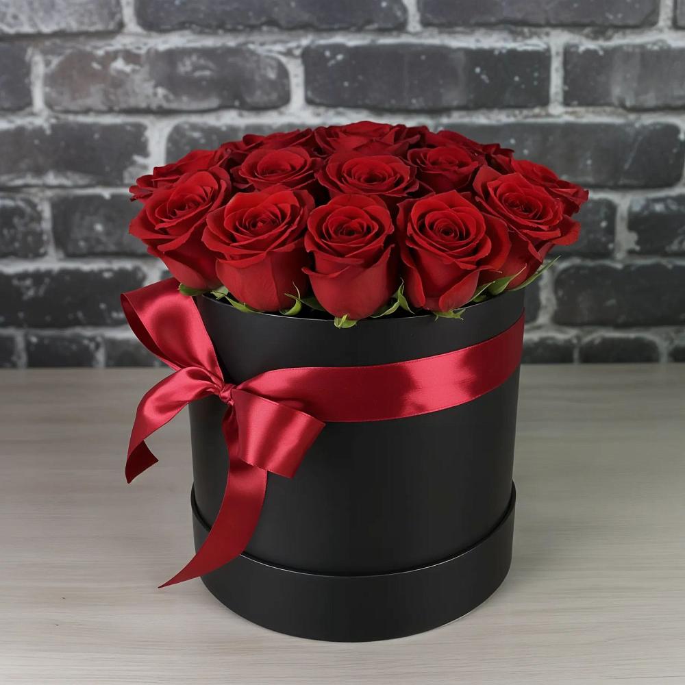 Цветочная композиция из Розы в шляпной коробке в Токарёвке